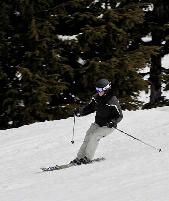 スキー初心者は何日で滑れる 練習のコツは 日数を一気に減らす方法は ミーミルの泉
